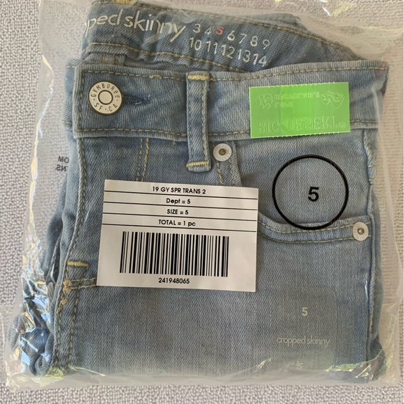 GYMBOREE SKINNY CROPPED JEANS-FRINGE RAW BITE HEM ✨NWT 5 ,7 , 8 ✨ - Picture 4 of 5